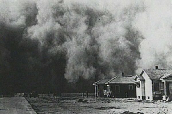 The Dust Bowl Through Eyewitness Accounts: Stories from the Great Plains