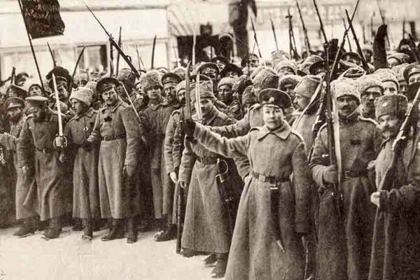 The Russian Revolution of 1917: How Contemporary Newspapers Saw the Fall of the Tsar and the Rise of the Bolsheviks