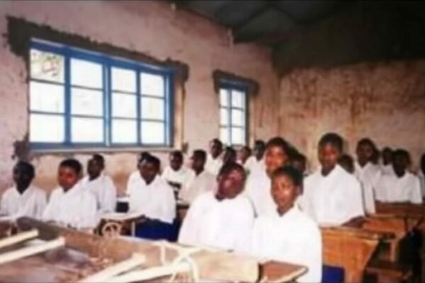 Tanganyika in 1962: A Year of Transformation from Monarchy to Republic