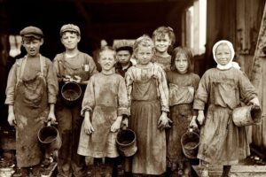 Child Labor in 1900: Photographs and Testimony from the Mills