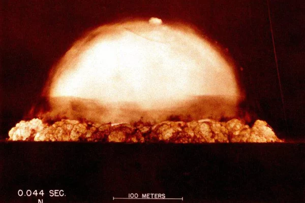 The Trinity Test: Eyewitness Accounts of the First Nuclear Explosion, July 1945