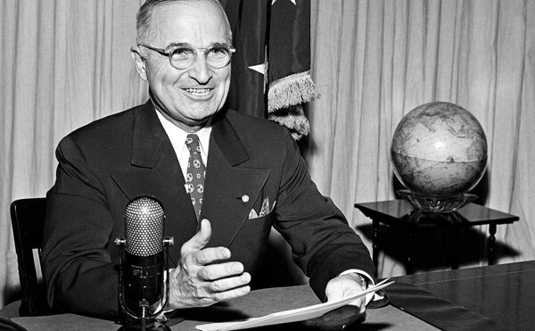 The Decision to Drop the Atomic Bomb: Contemporary Reports and Government Documents