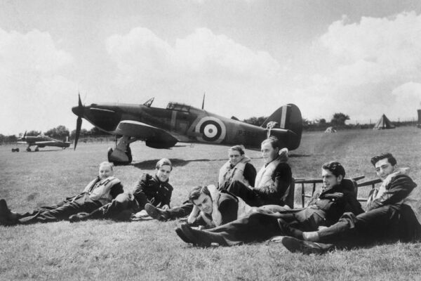 The Battle of Britain Through Contemporary Reports: How the RAF Defended the Skies