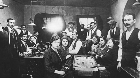 The Jewish Immigrant Experience in 1880s London: From Whitechapel to the East End