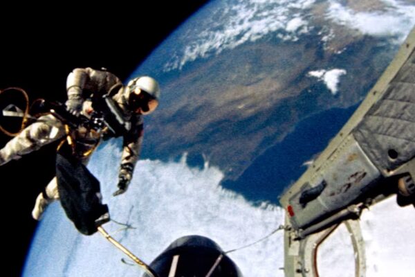 The Space Race in Everyday Life: From Sputnik to the Moon Landing